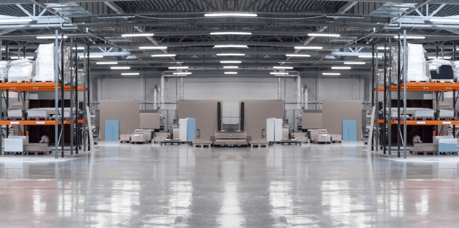 3 Smart Ways Businesses Can Reduce Energy Costs in Warehouses and Production Spaces